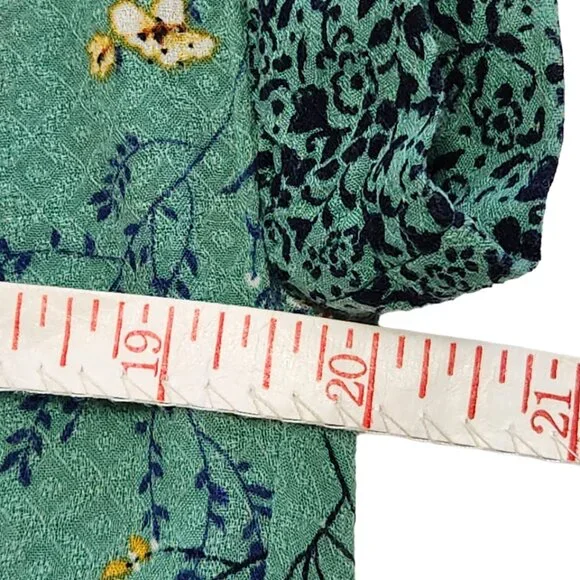 DR2 Green with Navy & Yellow Print Short Sleeved Pullover Blouse Size M - Picture 10 of 12